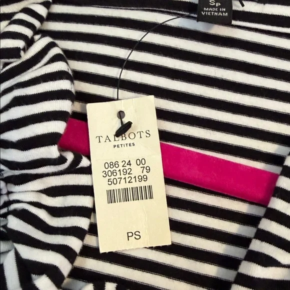 Talbots NWT Sp black and white dress with pretty ruffles at the v-neck. - Picture 5 of 7